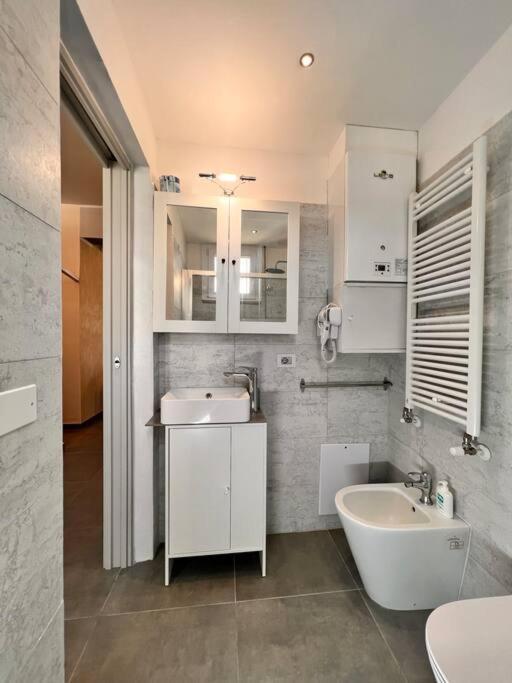 Suite Riminese Vista Mare ริมินี ภายนอก รูปภาพ